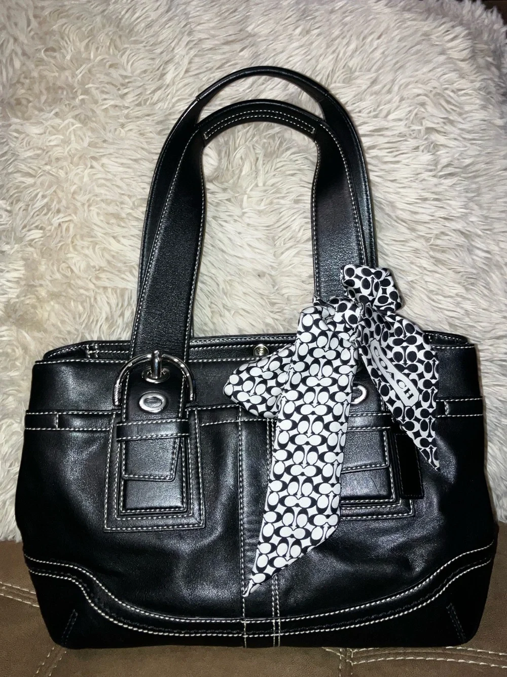 Coach Hobo Satchel Shoulder Bag Black Leather Tote Bag F10911